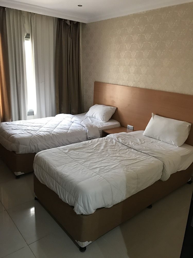 Al Muhanna Plaza Salmiya Old Souk Kuwait City Ngoại thất bức ảnh