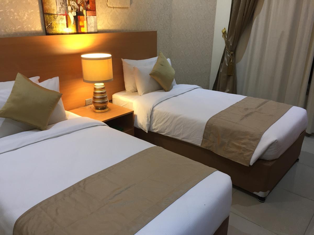 Al Muhanna Plaza Salmiya Old Souk Kuwait City Ngoại thất bức ảnh